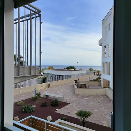 Duplex De Lujo Frente A La Playa * אל מדאנו